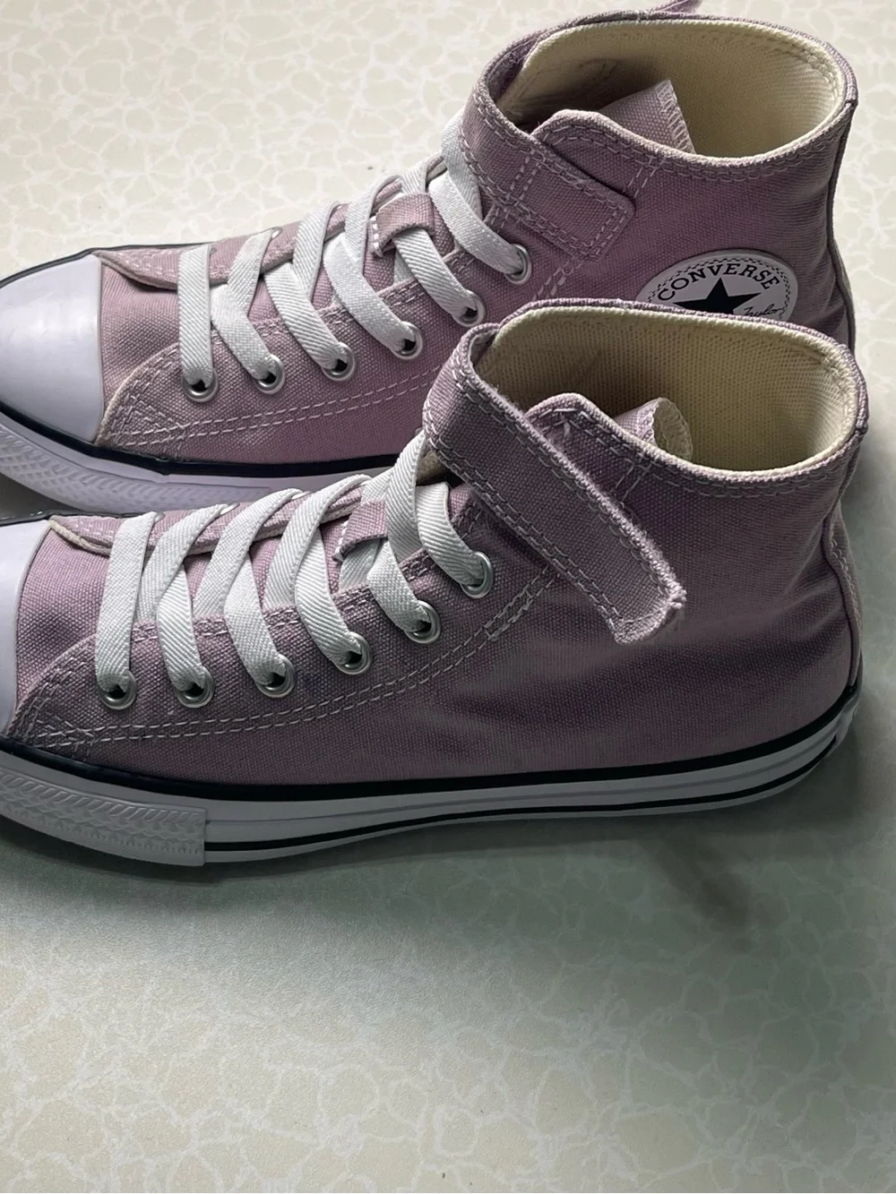 Converse Chuck Taylor All Star Easy-On Kids High Top Sneaker Purple Youth 2.5